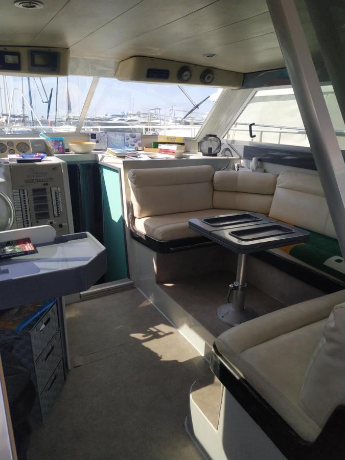 Ferretti 36 ' Bateau A Quai Vieux-Port Cannes Festival La Croisette Ngoại thất bức ảnh